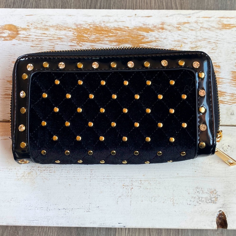 Under One Sky double zipper wallet